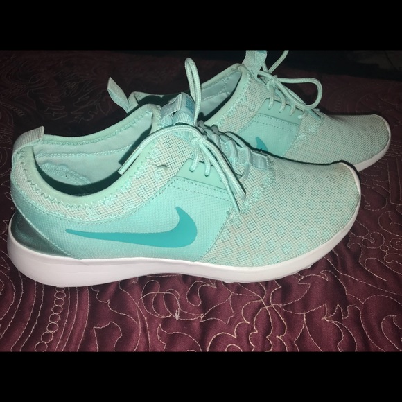 nike juvenate mint